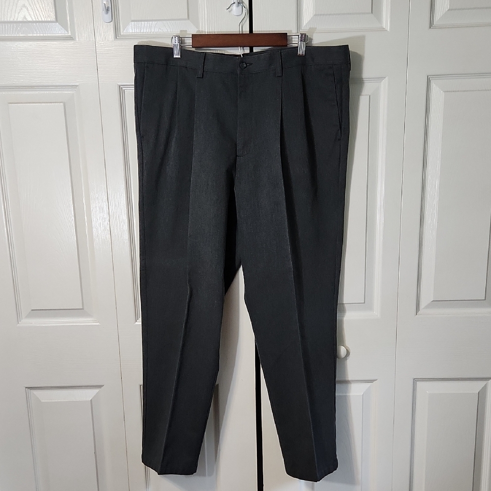 Vintage Dockers Mens Gray Dress Pants Size 42x32 Trousers Business Office